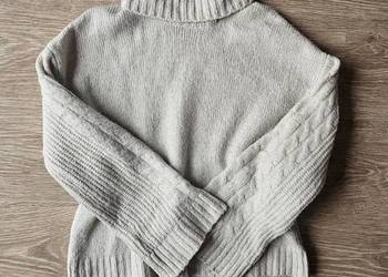Sweter z golfem
