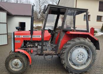 Ciągnik rolniczy MF255