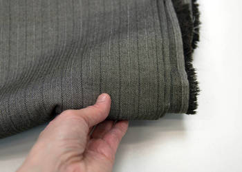 Szara tkanina na spodnie, sukienki - wyprzedaż tkanin i dzianin