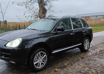 Sprzedam Porsche Cayenne poj silnika 4, 5 benzyna plus Gaz warte uwagi