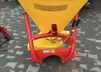 Rozsiewacz do nawozu Strumyk lejek sadowniczy 300l/350l/400l