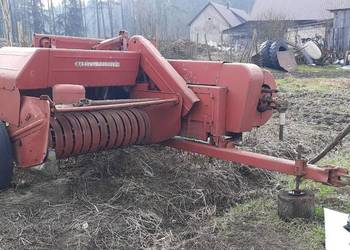 Prasa kostkująca Massey Ferguson