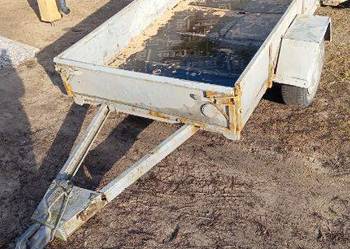 Sprzedam przyczepkę Niewiadów