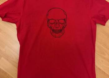 Koszulka czerwona Tshirt z nadrukiem czaszka z przodu Carry L bawełna