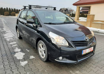 Toyota VERSO benzyna -bez rdzy-