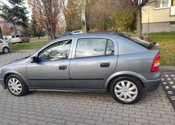 zadbana Ekonomiczna Polski Salon z opłatami ASTRA 5drzwi. r2005, p1.4benz