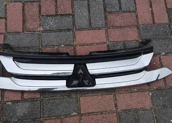 Grill przedni Mitsubishi Outlander III