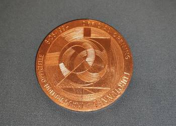 Medal z oficjalnego otwarcia Eurotunelu w 1994 roku. Medal z oficjalnego otwarcia Eurotunelu w 1994 roku.