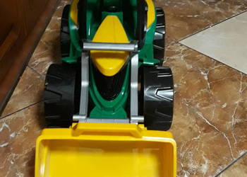 Traktor do zabawy dla dziecka