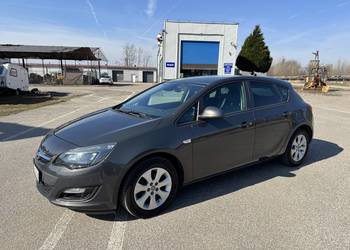Opel Astra 1.4 BENZYNA Klimatronik Tempomat Nawigacja Ledy Bluetooth