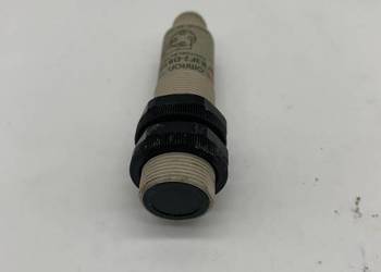 Omron E3F2-DS10B4-P1 Photoelectric Sensor /Used