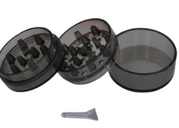 Plastikowy Lekki Grinder do Mielenia Tytoniu Suszu CBD Młynek Czarny