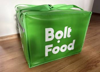 Zielona torba termiczna marki Bolt Food, przeznaczona dla kurierów dostarcz