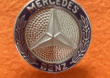 Mercedes W114/115 emblemat na grill