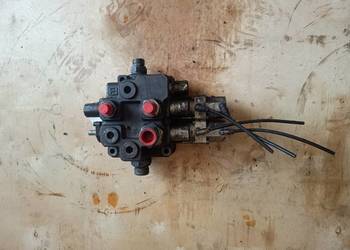 Rozdzielacz hydrauliczny Volvo