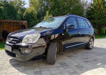 Kia Carens III 2.0 crdi 140 KM