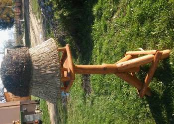 Karmnik pod strzecha