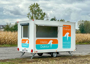 Przyczepa gastronomiczna 4 m zarejestrowana od ręki foodtruck budka gastro