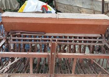 Sprzedam siewnik konny przerobiony na podnośnik do traktora