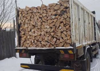 Różne rodzaje drewna opałowego/kominkowego Leleszki