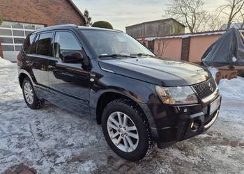 Suzuki Grand Vitara 4x4, zadbany, nowe opony, mały przebieg ok 210 tys.