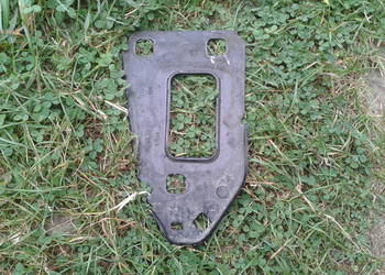 Wspornik belki pasa przedniego Audi A4 B8 A5 prawy 8K0805500
