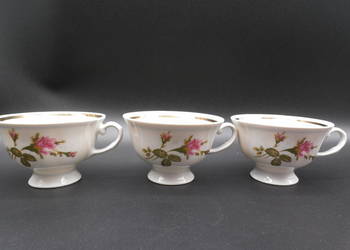 Klasyczne trzy Filiżanki "Karolina" – Motyw Róż