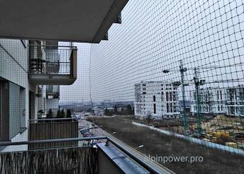 Siatka na balkon przeciw gołębiom montaż bez wiercenia Warszawa