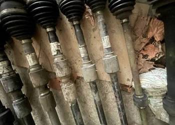 PÓŁOŚ PRZEGUB PRAWY PRZÓD HYUNDAI I30 1.4 1.6 16V