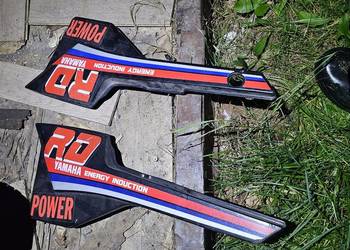 Yamaha RD 80 boczek boczki plastiki owiewki rd80 lc2 ogon lewa prawa lewy