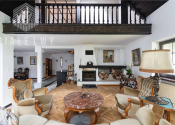 Dom wolnostojący 463m2 Kanie Kręta