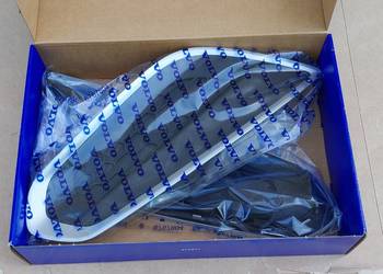 ZAŚLEPKI ZDERZAKA PRZÓD VOLVO S60 31283095