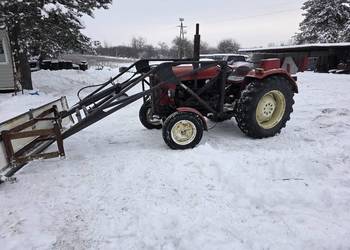 Ciągnik rolniczy Fiat 411R z turem