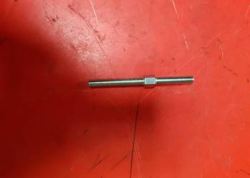 82034155 Śruba dwustronna CNH New Holland