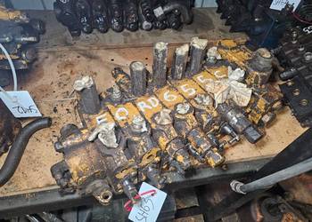 Rozdzielacz hydrauliczny New Holland Ford  455C/D 555C/D 575D 655C/D 675D