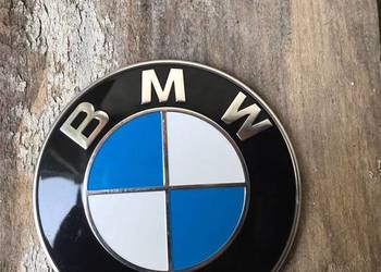BMW oryginalny emblemat maski zderzaka 82 mm