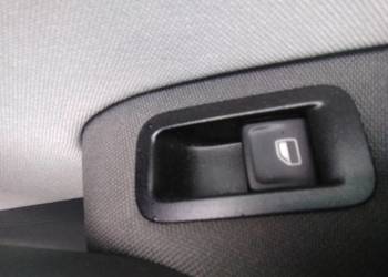 Guzik sterowania szyby pasażera VW 6R0 2014