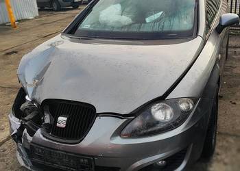 Seat Leon lampa lewy przód