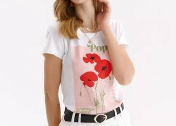 biały t-shirt z nadrukiem Top Secret
