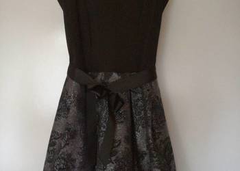 Sukienka imprezowo koktajlowa czarno -srebrna .