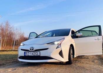 Toyota Prius 4 (2016) – Hybryda + LPG Landi Renzo. Biała Perła