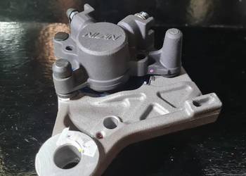 Honda CB 125 R zacisk tył ABS klocki jak nowe