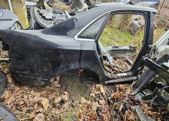 Audi A4 B7 Sedan 8E0 Blotnik Prawy tył Cwiartka LY9B LC9Z
