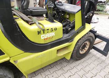 wózek widłowy Clark 4 tony diesel Toyota 2,5
