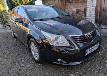 Toyota Avensis T27 kombi hak czarne skóry auto klima
