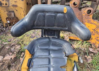 Fotel Ursus C-330 siedzenie Ursus