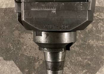 Wytaczadło zgrubne NTUf-250 240-300 F/V