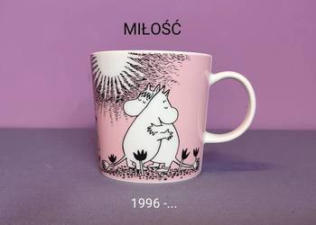 Muminki KUBEK Moomin Arabia Finland - MIŁOŚĆ /Love/ - z naklejką