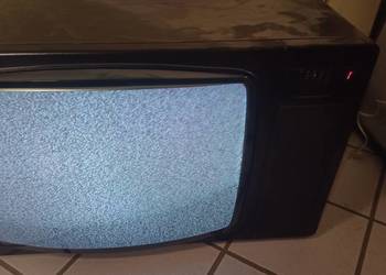Telewizor kolorowy "ISKRA"