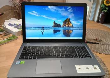 Komputer Asus